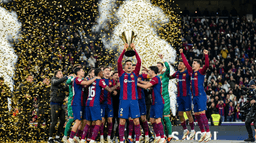 Joao Cancelo hace historia tras el título de LaLiga con Barcelona