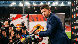 Carrick, cerca de la continuidad en el banquillo del Manchester United