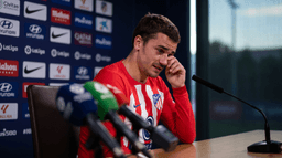 Griezmann se despide del Atlético entre lágrimas: "Dolor de cabeza de tanto llorar"