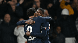 Dembélé se lesiona en el derbi parisino a dos semanas de la final de Champions